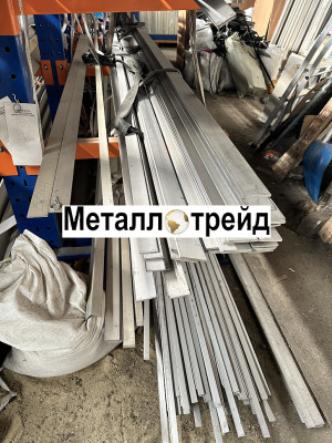 Полоса нержавеющая 40Х13 52х810х3680 мм