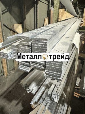 Профиль алюминиевый уголок Д16Т 65х40х5х4 мм