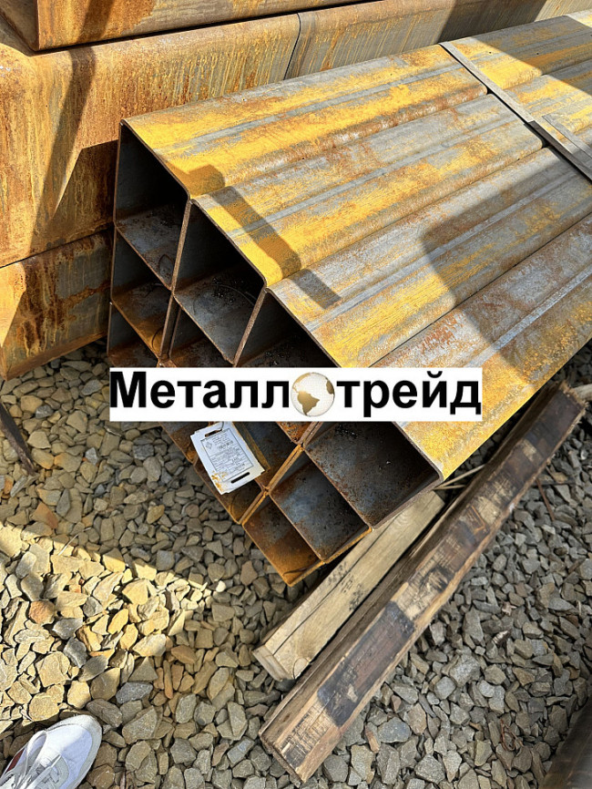 Труба бесшовная 325х12 мм