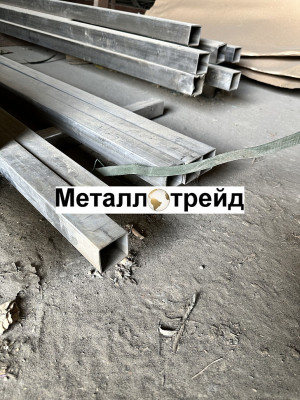 Труба нержавеющая TP 430 30х15х1 мм TP 430, EN 10219-2