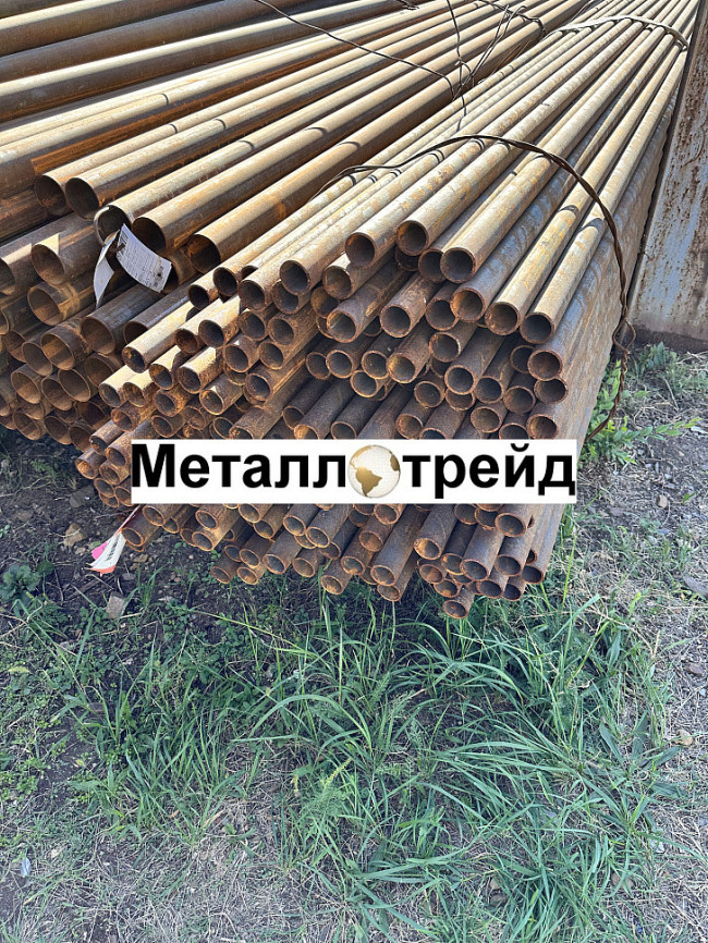 Труба электросварная Ст17Г1С 820x12 мм 12000-12030