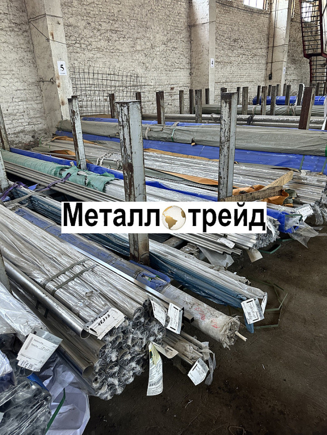 Труба нержавеющая TP 439 25х25х1,5 мм TP 439, EN 10219-2