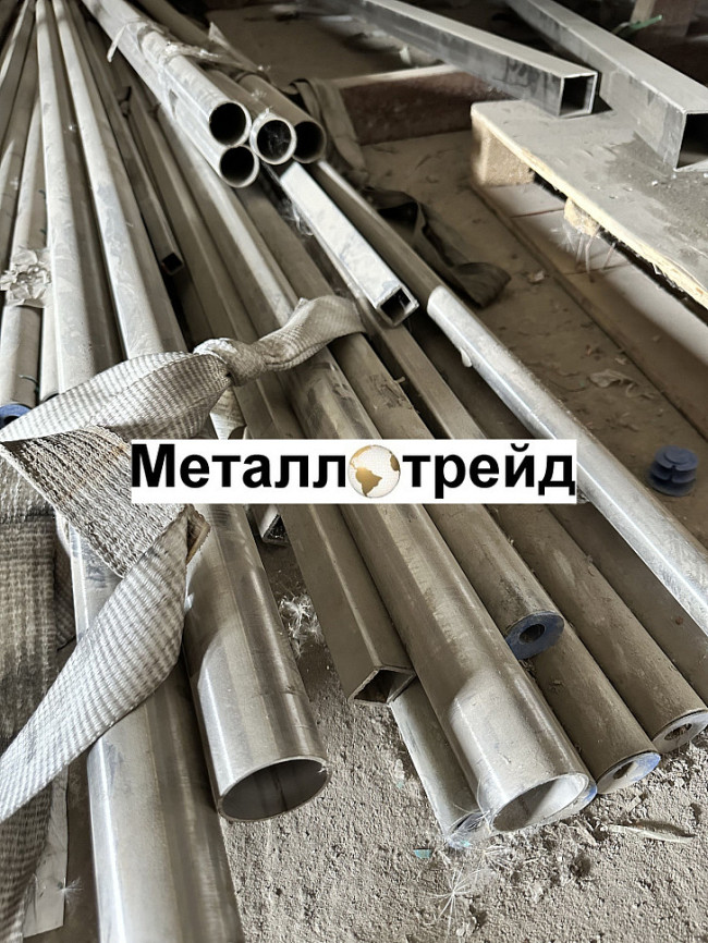 Труба нержавеющая профильная AISI 201 10х10х1,5 мм 6000 Труба нержавеющая профильная AISI 201 10х10х1,5 мм 6000
