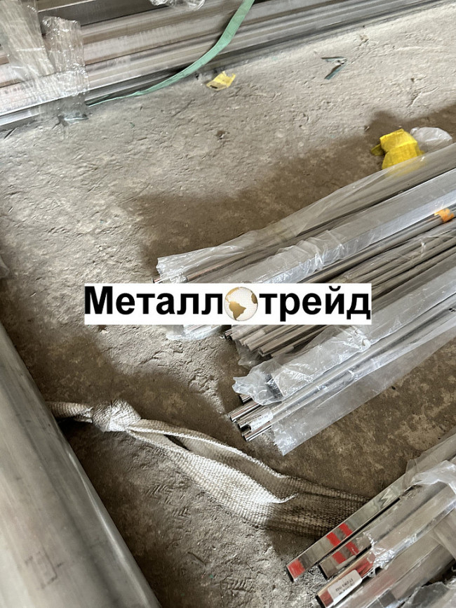 Труба нержавеющая TP 304 35х35х1,2 мм TP 304, EN 10219-2