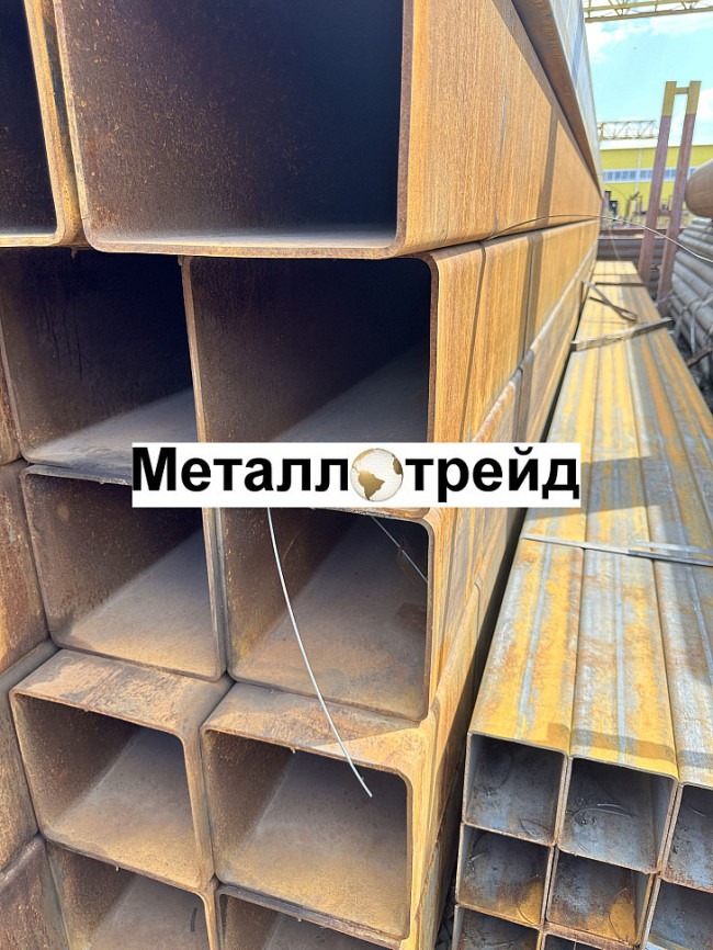 Труба профильная 30х20х3 мм 6000