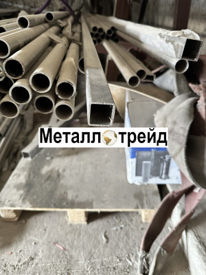 Труба нержавеющая TP 304L 76,1х1,5 мм TP 304L, EN 10217-7, TL второй сорт, матовая