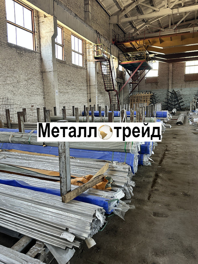 Труба нержавеющая бесшовная 08Х18Н10 18x1,5 мм 6010