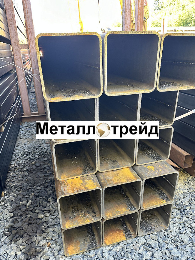 Труба профильная 09Г2С 300х300x8 мм 12000
