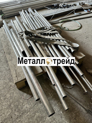 Труба нержавеющая TP 201 L1 42,4х1,5 мм TP 201 L1, EN 10217-7, TL, матовая